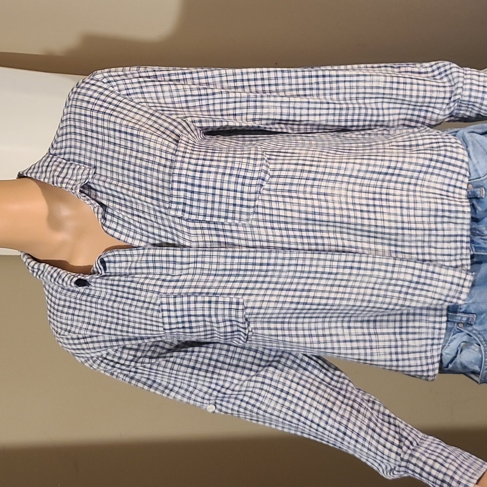 Cloth & Stone Blue & White Plaid Button up